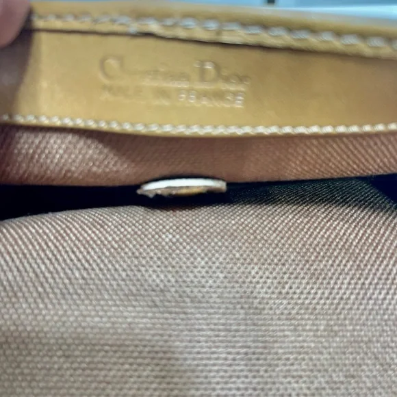 Christian Dior Pouch in Honeycomb design. - Picture 7 of 10